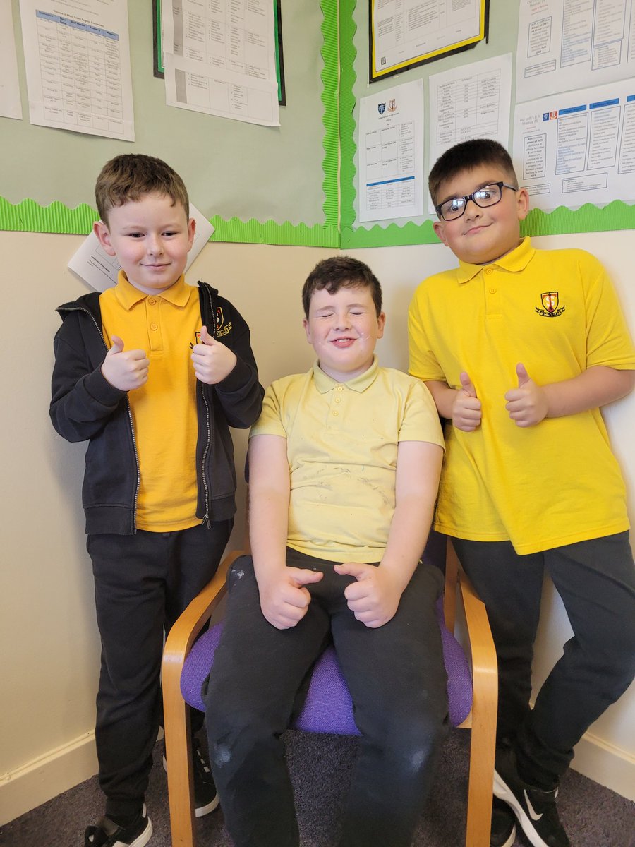 wlStThomas's tweet photo. Hot chocolate with a difference today.  Our p4 boy didn't want to have hot chocolate on his own so his class mates joined him for company.  We even had a chat about their lesson on 'time'.  #hotchocolateaward, #learningallthetime. https://t.co/OMp1Hlnriy