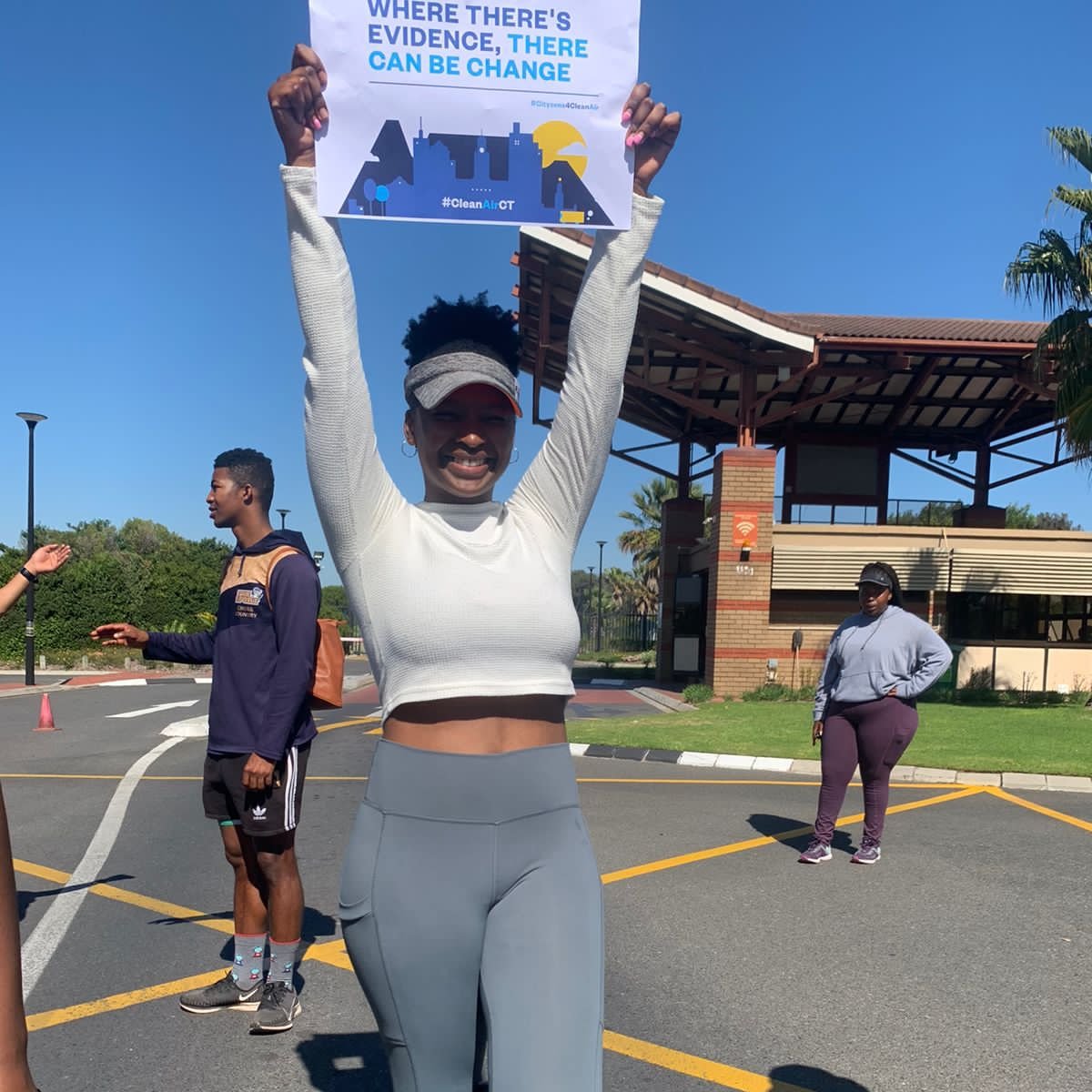 UrbanBetter's tweet photo. On 10 Nov 2022, add your voice to the issue and join the social media mobilisation for clean air by posting your photos and videos from the various runs using the hashtags #CleanAirAccra #CleanAirLagos #CleanAirCT #Cityzens4CleanAir #CleanairCOP27 https://t.co/91GaUs2vyU