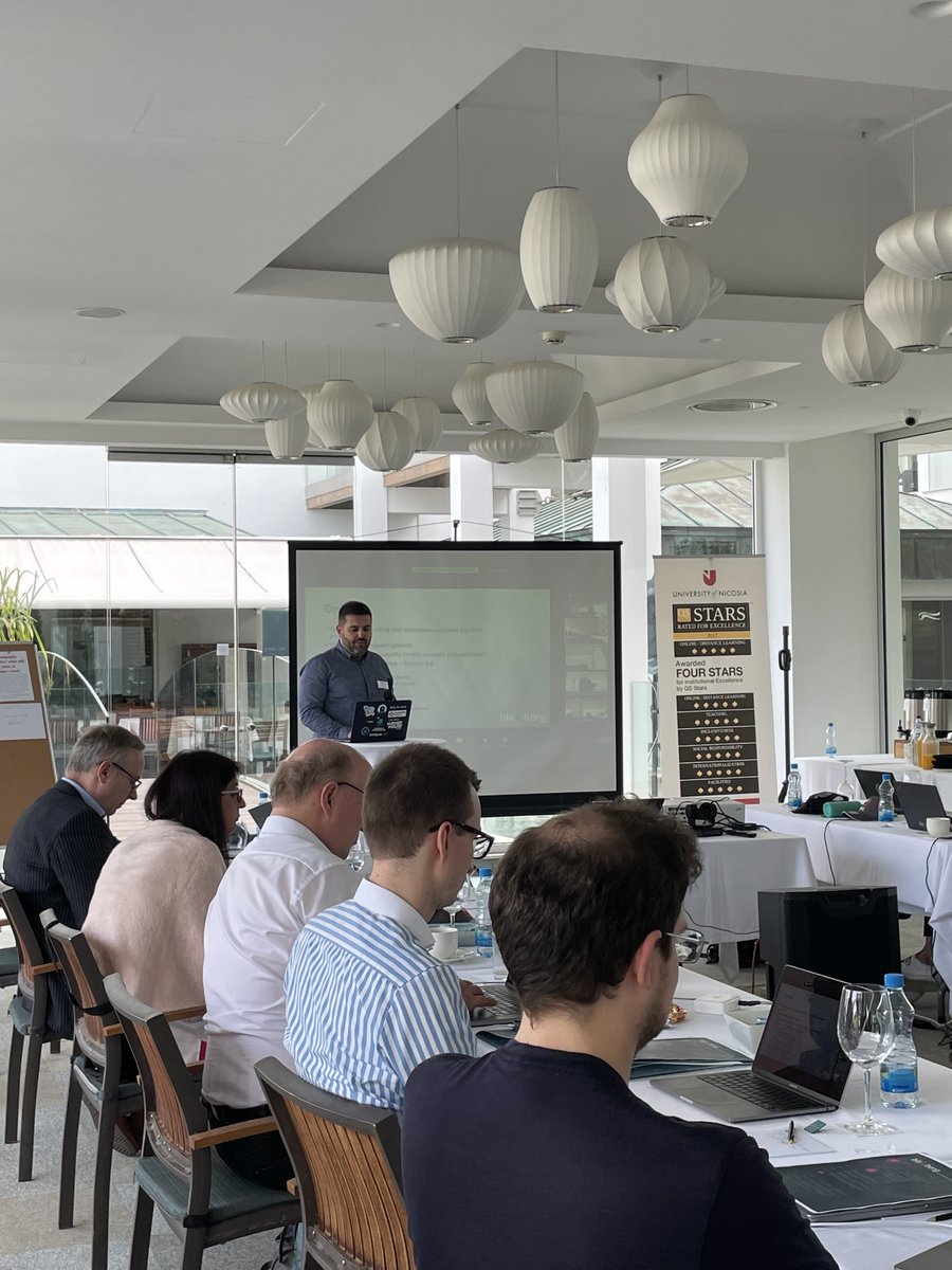 bloxberg_info's tweet image. #bloxberg consortium member Uroš Šošević @urkes  from @fonbg presenting how #blockchain technology is used for educational purposes at the University of Belgrade🤩 #blockchainforscience #bloxbergsummit22