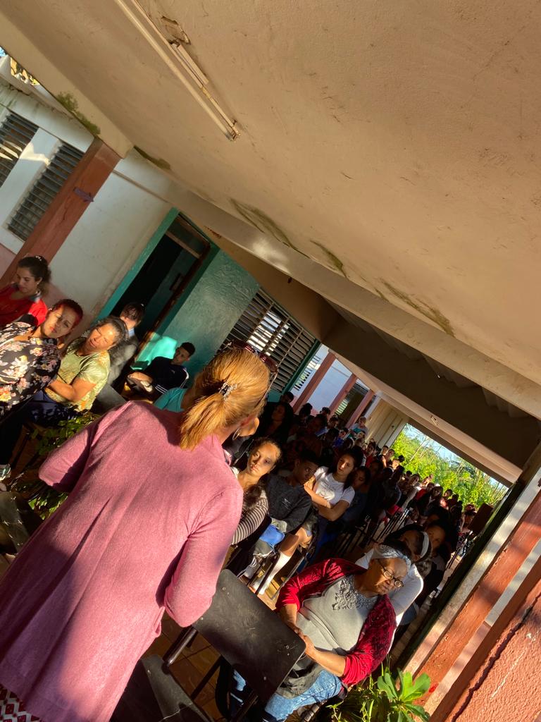 MixtoAbel1's tweet photo. En el día de ayer se efectuó el otorgamiento de carreras a los estudiantes de 9no grado. #CubaPorLaPaz #CubaMined @DirectorMunici2 @elsa_ena @DmeArtemisa @pineda_lien @Eugeniocubano https://t.co/XZJCKvTu0g