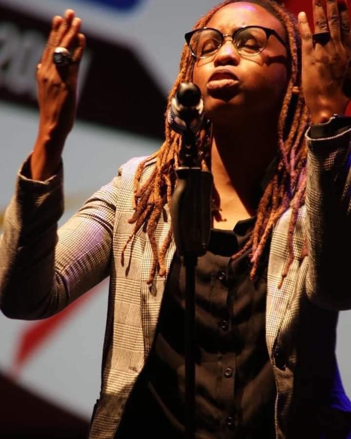 LindaMasilela2's tweet photo. In my free time, I sit down with some amazing interviews and I post their thoughts online. This time I sat with @Thando_Fuze and she had some amazing things to say. I'll post the link to the blog, a little bit later. https://t.co/wUuiNx5Rn6
