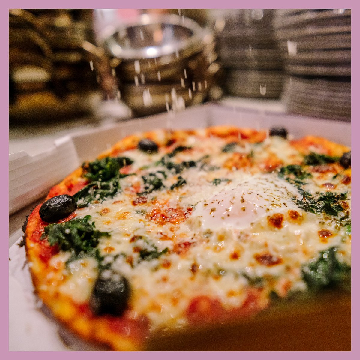 PizzaExpress's tweet photo. #FreshFromTheKitchen How do you like your eggs? 🥚🍕 We like ours perfectly placed in the middle of a tasty Fiorentina 😋 https://t.co/FYHLjcuxQ6