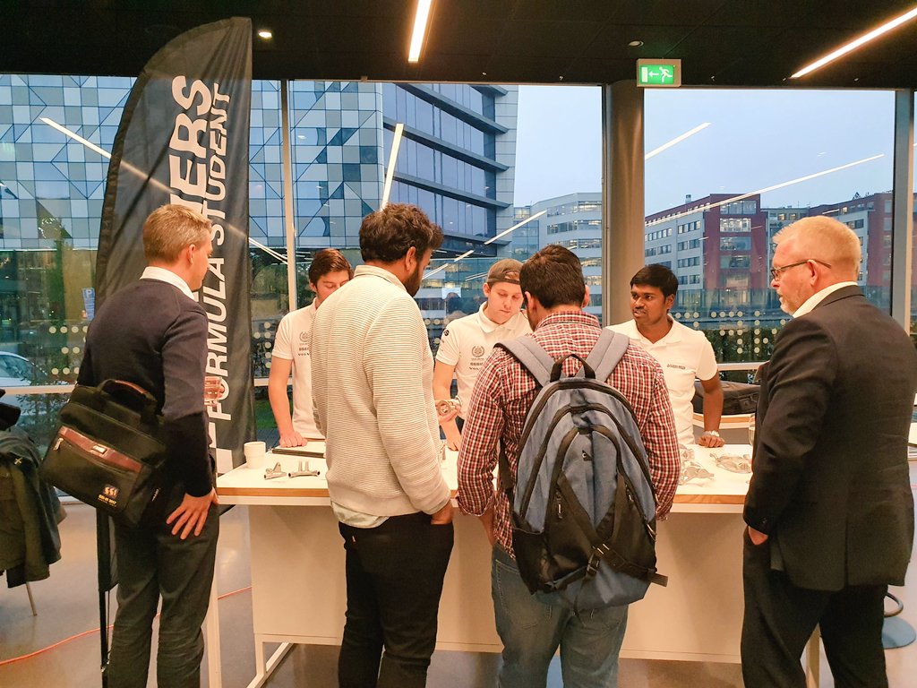 ChalmersFormula's tweet image. It was our pleasure to be part of CAM2 seminar on 24th October 2022 to celebrate 5 years of CAM2, and present Hilbert  ( CFS22 car ).
@chalmersuniv
 #CAM2 #Chalmers #ChalmersUniversity #formulaStudent #AdditiveManufacturing #ChalmersFormulaStudent #CFS23