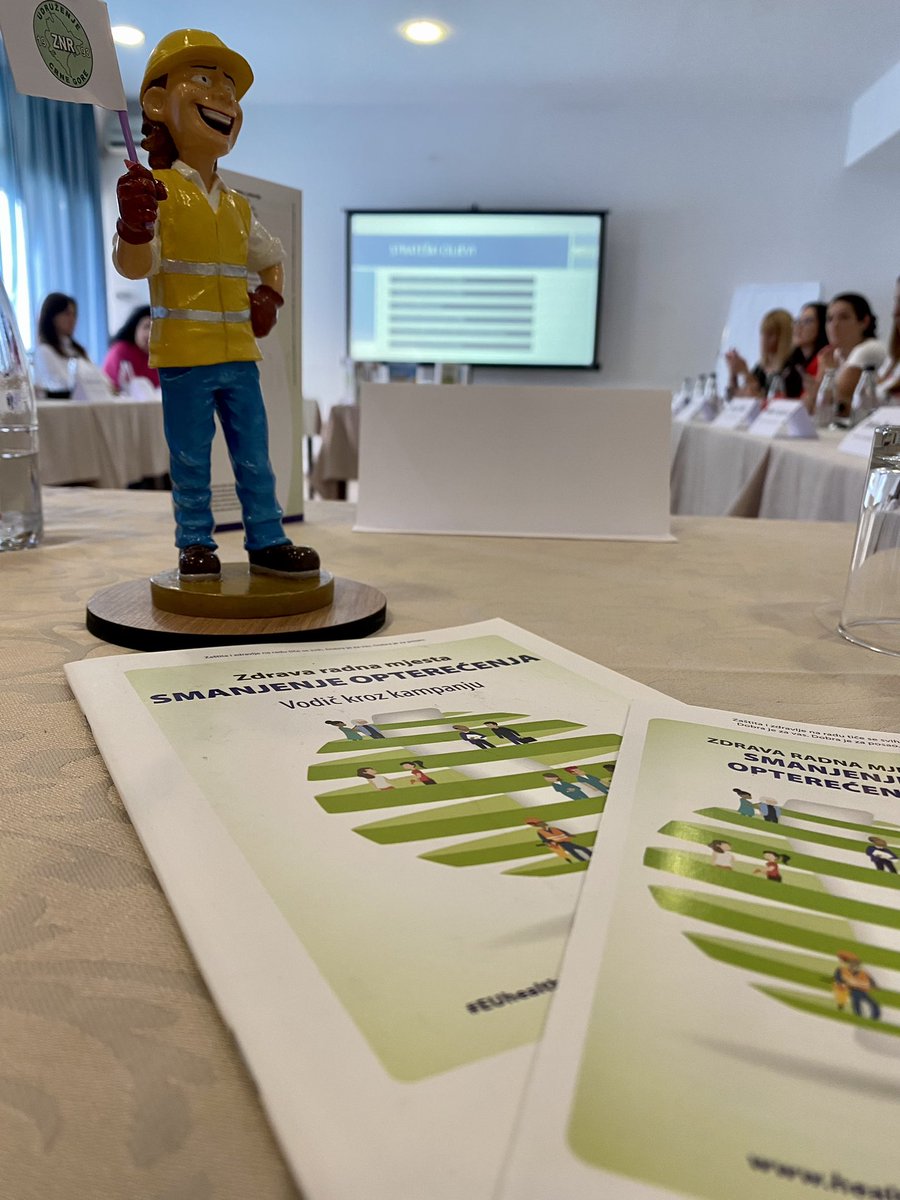 petkovski_milan's tweet photo. Attending workshop in #Montenegro with governmental representatives in organization of the Safety at Work Association of Montenegro #SWAM 
#EuropeanWeek #EUhealthyworkplaces https://t.co/jVP1kAAAfB
