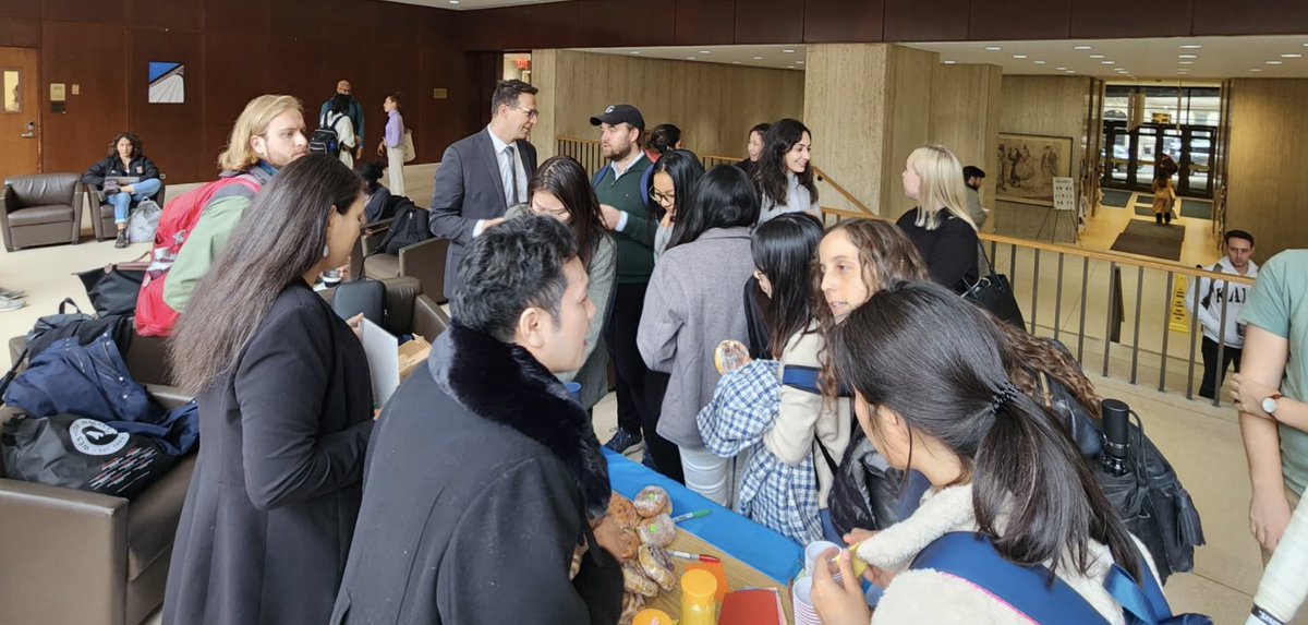 UNatColumbia's tweet photo. At @SIPA, we celebrated the @UN's 77th anniversary with a #MultilateralismRocks photo booth, our favorite SDGs, snacks &amp; a UN 🇺🇳prize raffle.

     A short   🧵  1/5

#UNDay #UNDay2022 #SDGs #UNStudies https://t.co/GKTYkRTFmM