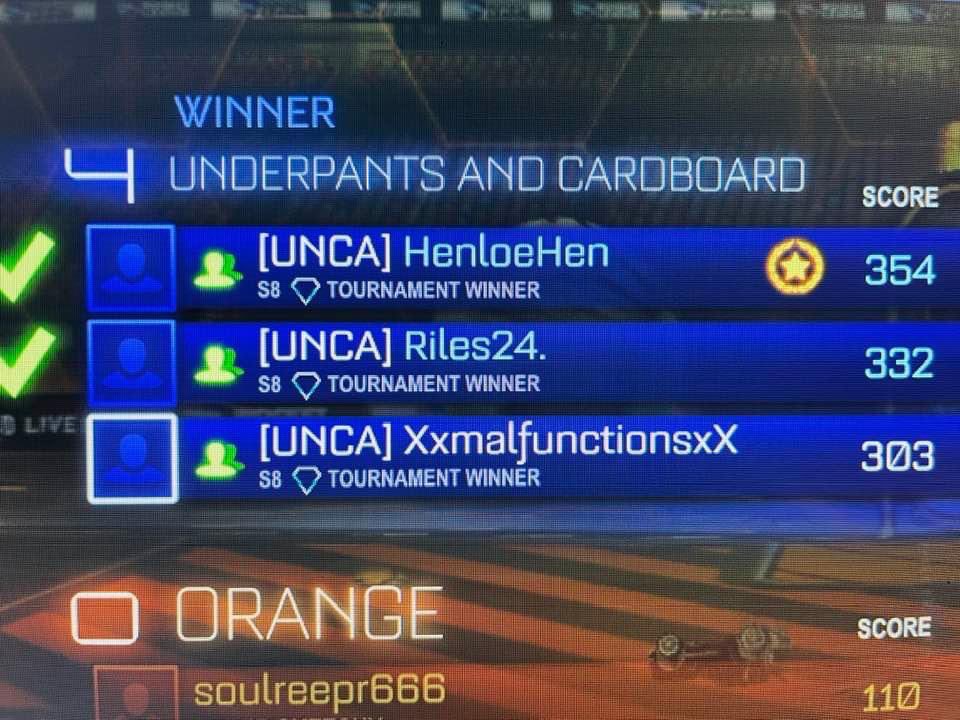 HenloeHensley tweet media