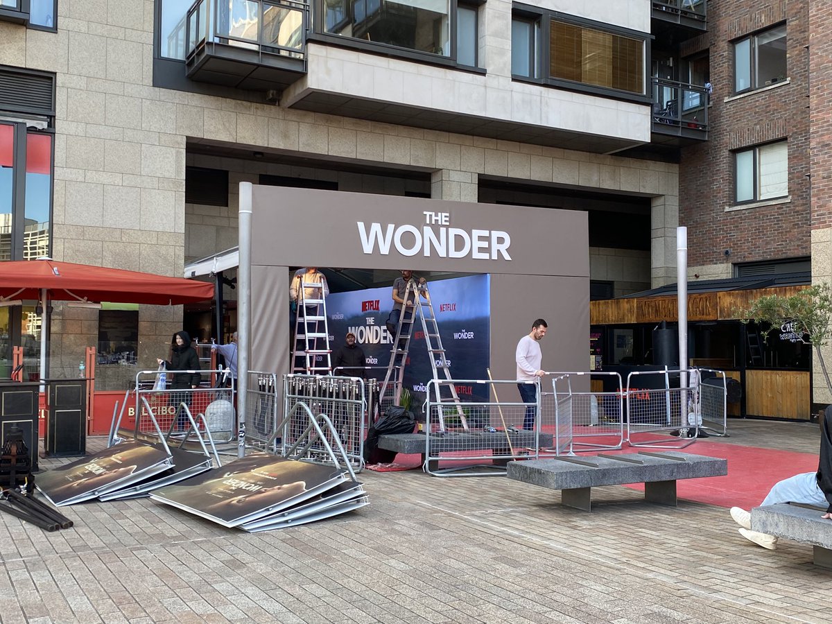 Preparations well and truly underway outside the @LightHouseD7, ahead of tonight’s #TheWonder movie premiere, that will see @Florence_Pugh walking the carpet in just a few hours time #FlorencePugh #Dublin