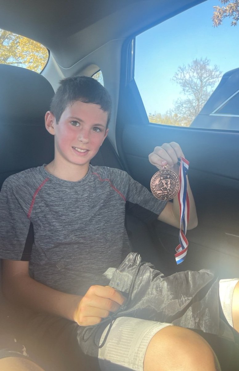 Eroberts24's tweet photo. Kj had a very windy state meet. Ran well though. https://t.co/QubhrkcKG7