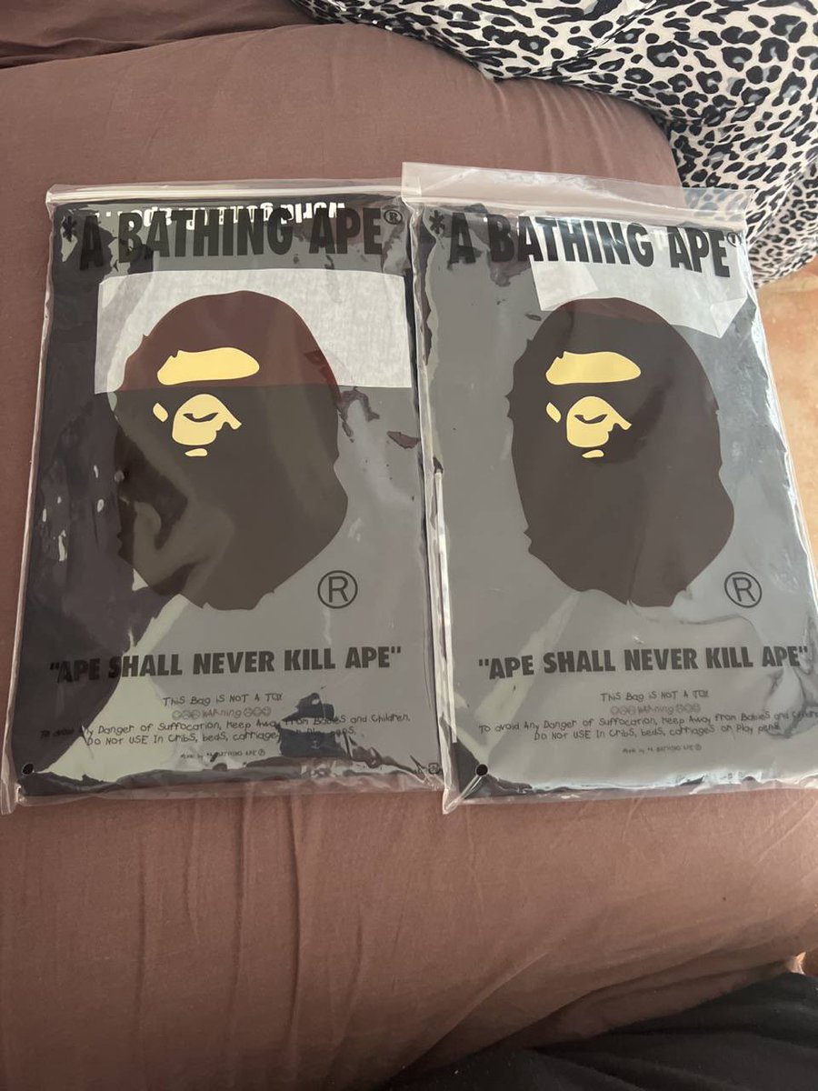 Finally got my bebes😤 Thx <a href="/bapetaverse/">(B)APETAVERSE</a> , holding sturdy🦍 waiting for my fullzips😁 #bapefam #bapetaverse