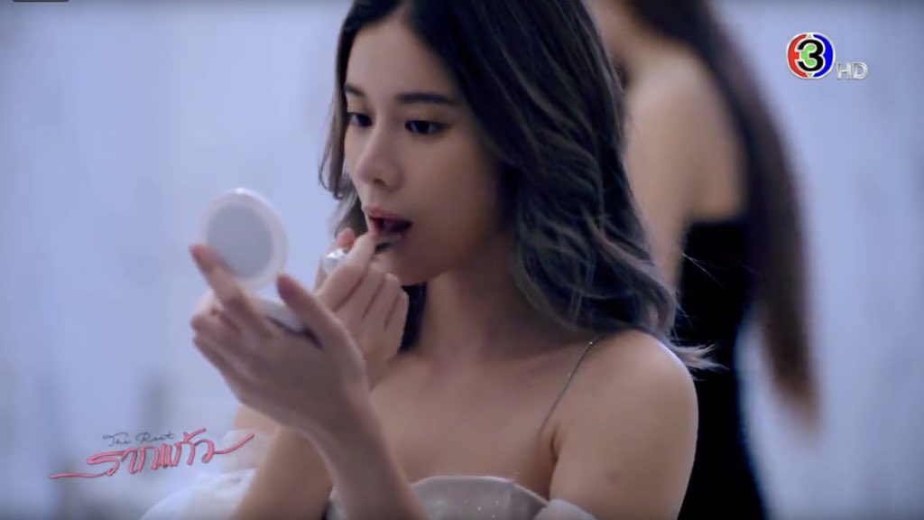 สเต็ปการหนีออกจากบ้านแบบทราย 101 
1.อย่าบอกเตี่ยนะ 
2.ย่องเบา 
3.เอาชุดมาเปลี่ยน 💅🏻
4.เติมปากสักหน่อย 💄🫦

#รากแก้วep2