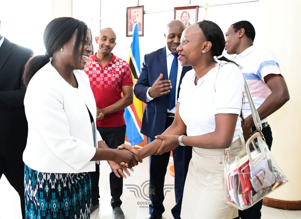 charlruto's tweet photo. I was so honoured today to spend some time with one of the most effective female leaders in our country, Embu Governor H.E. @CecilyMbarire and Deputy Governor H.E. Kinyua Mugo. They are putting in serious measures to create niche tourism areas in Embu County and its environs. https://t.co/j2FcjqoJPR