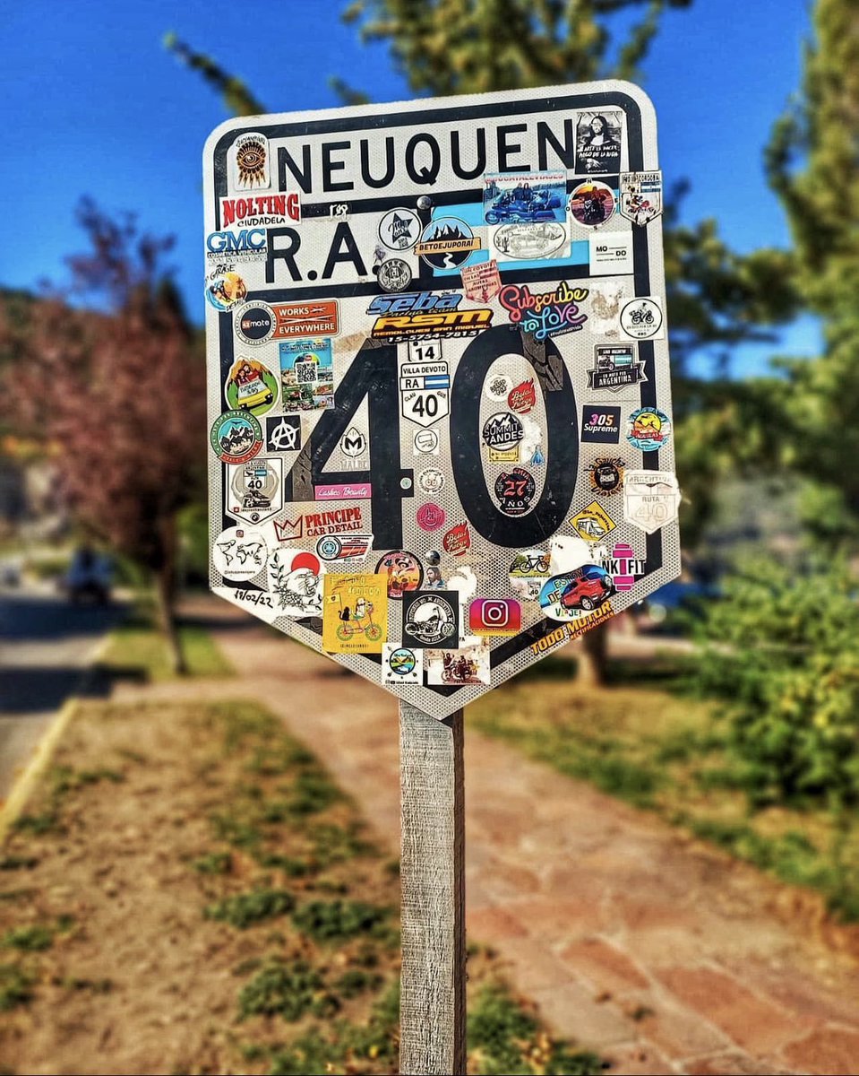 _viajarmas's tweet photo. El día esta ideal para… 
(Complete con lo q tenga ganas)
#BuenosDias #BuenMiércoles #ruta40 #mates #Patagonia #argentina #viajarmas https://t.co/BbyhgiOenT