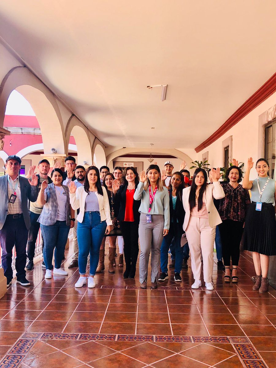 IsapegJsIV's tweet photo. YO ✋🏻 conozco los resultados, YO ✋🏻#ACTUO!
Presentación de resultados de ”Encuesta Juventud y Bienestar 2022” 📉📊 📄📝
Mesa interinstitucional @PlanetYouthGTO #Jerécuaro📑📄
.
#SistemaDeSaludGTO #PrevenirEsPosible #Jerécuaro #Guanajuato @SaludGuanajuato https://t.co/LfrOCiJ24a
