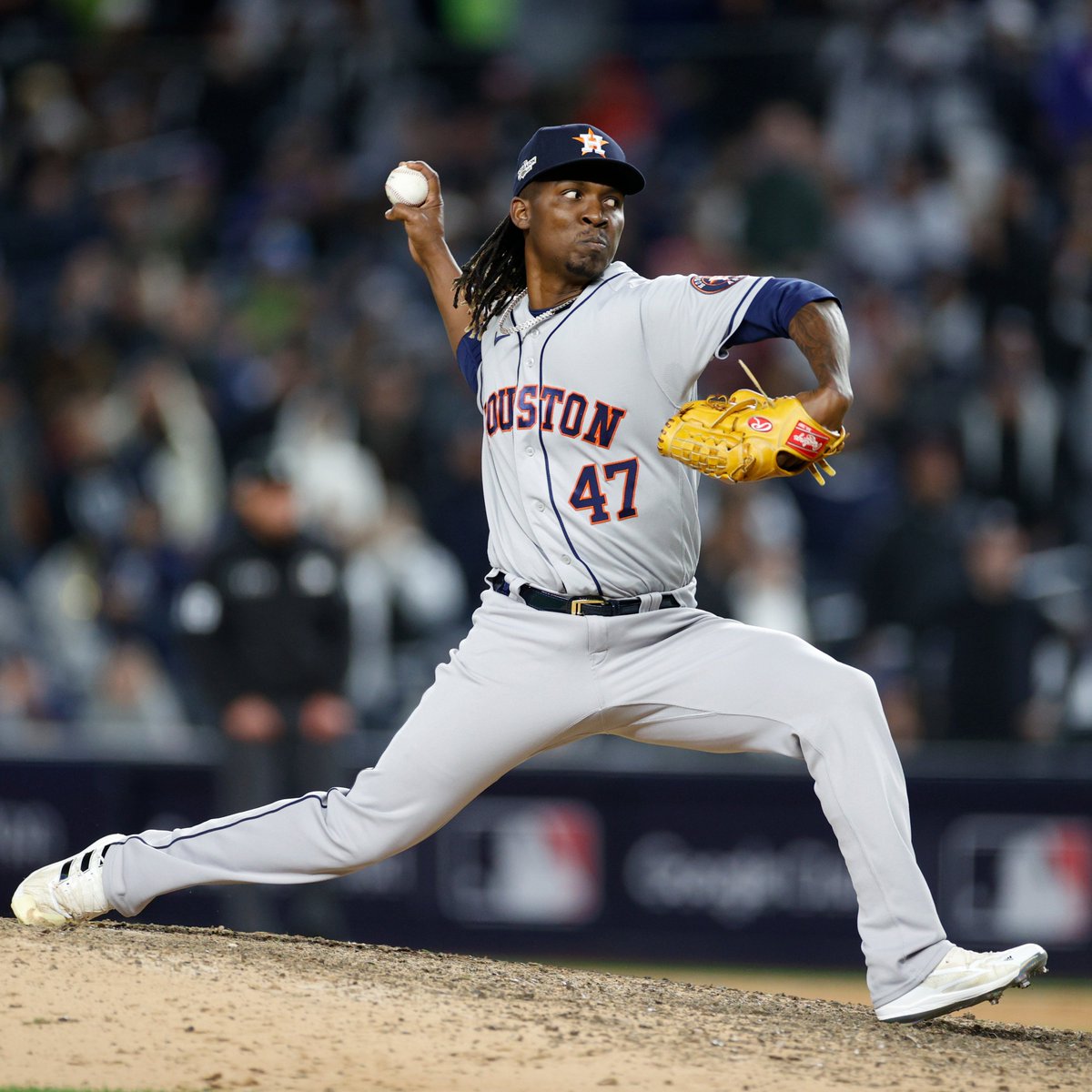 MLBNetwork's tweet photo. Houston’s bullpen has allowed three runs – on three solo homers – in 33 innings (0.82 ERA) so far this #Postseason 

ELITE ��

#LevelUp | @astros https://t.co/rDGQDTGiiD