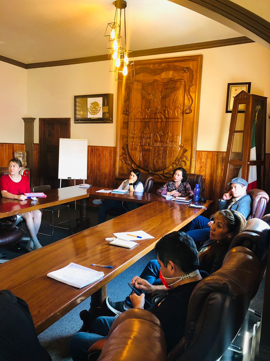 IsapegJsIV's tweet photo. YO ✋🏻 conozco los resultados, YO ✋🏻#ACTUO!
Presentación de resultados de ”Encuesta Juventud y Bienestar 2022” 📉📊 📄📝
Mesa interinstitucional @PlanetYouthGTO #Jerécuaro📑📄
.
#SistemaDeSaludGTO #PrevenirEsPosible #Jerécuaro #Guanajuato @SaludGuanajuato https://t.co/LfrOCiJ24a