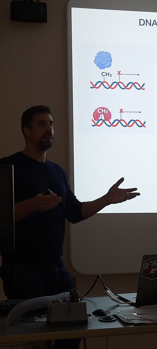 ferencmueller's tweet image. Fantastic talk at @BCGB_UoB by @bogdanoviclab from @CABD_UPO_CSIC on DNA methylation during vertebrate development and evolution @daniocode #epigenetics #embryogenesis #daniocode