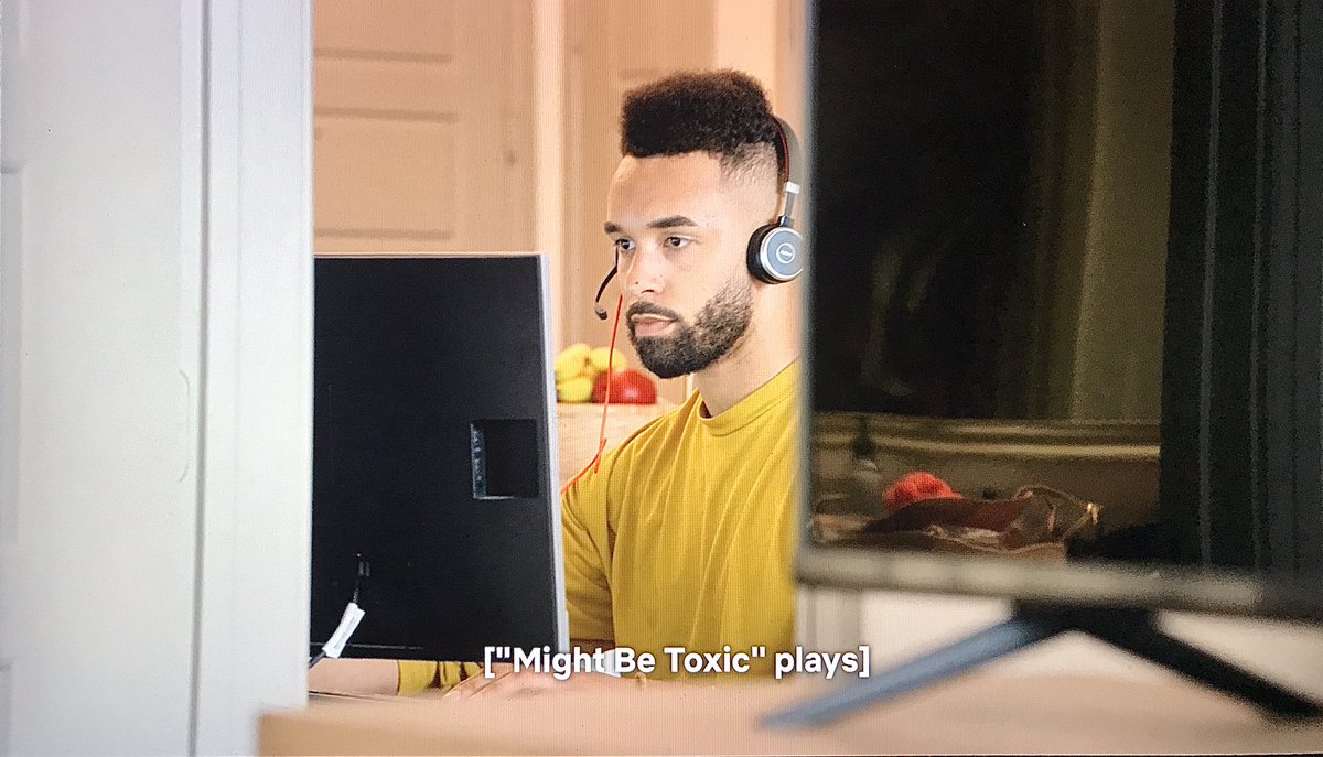 lavendermissed's tweet photo. no because the love is blind producers are dirty this season https://t.co/w5BvGglUp6