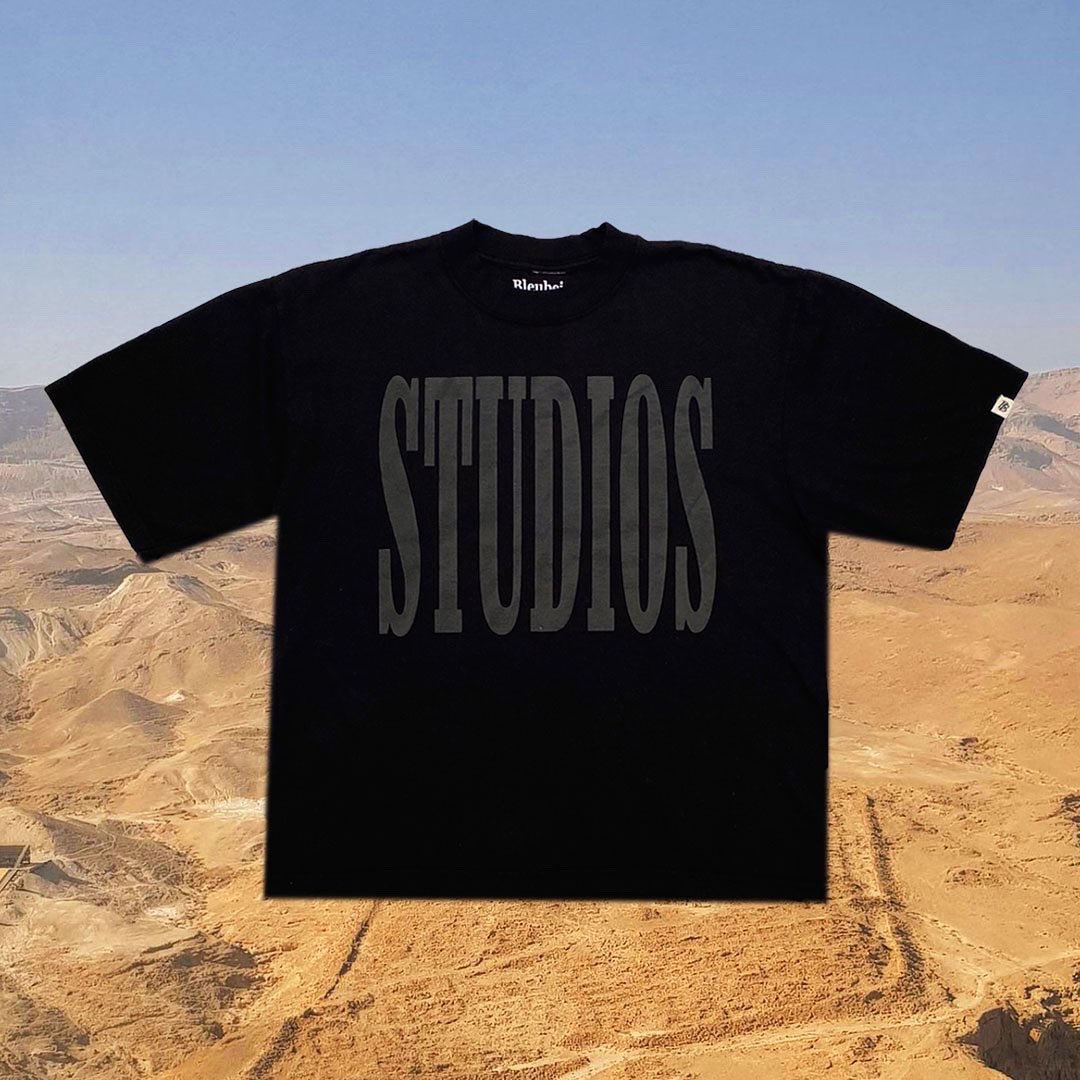 ramirbetts's tweet photo. Black Monochromatic “STUDIOS” Drop Shoulder Tees + Restocks now live on https://t.co/R4Vnfywytg https://t.co/Lz4GJOGtWR