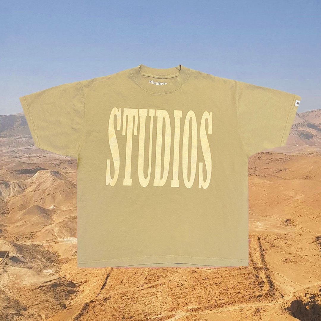ramirbetts's tweet photo. Black Monochromatic “STUDIOS” Drop Shoulder Tees + Restocks now live on https://t.co/R4Vnfywytg https://t.co/Lz4GJOGtWR