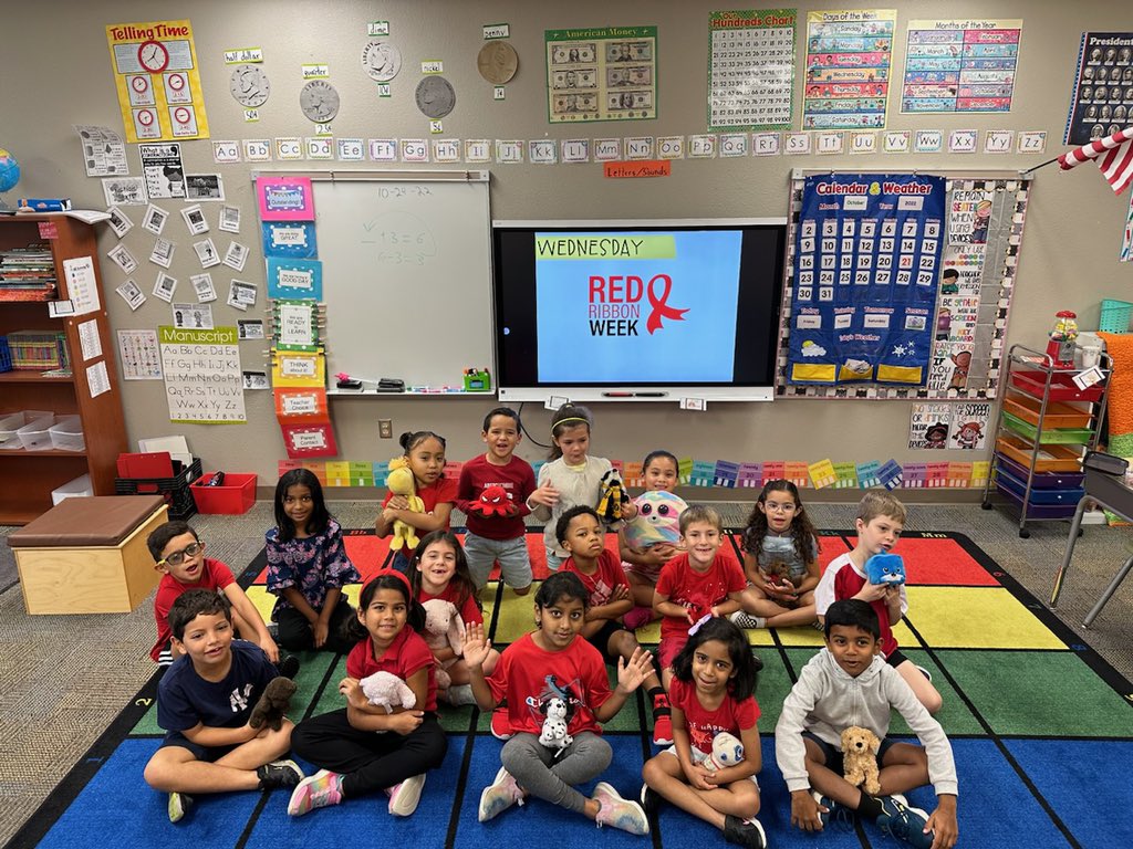 LpeFirsties's tweet photo. It’s Red Ribbon Week @LPES_OCPS! Today we wore red and brought a stuffed animal to show that “We Do Hugs Not Drugs”! https://t.co/hGKgKqxWpK
