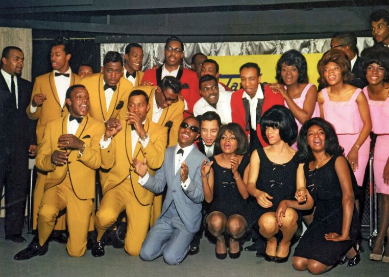 Squad goals! The Temptations, The Miracles, Stevie Wonder, Martha and the Vandellas, and The Supremes smiled wide for the UK launch of the Tamla Motown label in March of 1965 at EMI Records #Motown #family