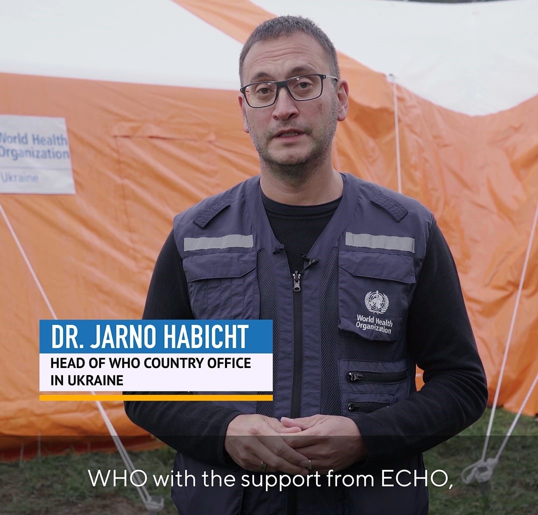 Recently @WHO in #Ukraine, with support from @eu_echo, have donated 3 multi-purpose tents and 1 interconnecting module the @SESU_UA so they can continue to provide life-saving medical care to people during the war. Learn more from video📽: cutt.ly/sNdR5PM