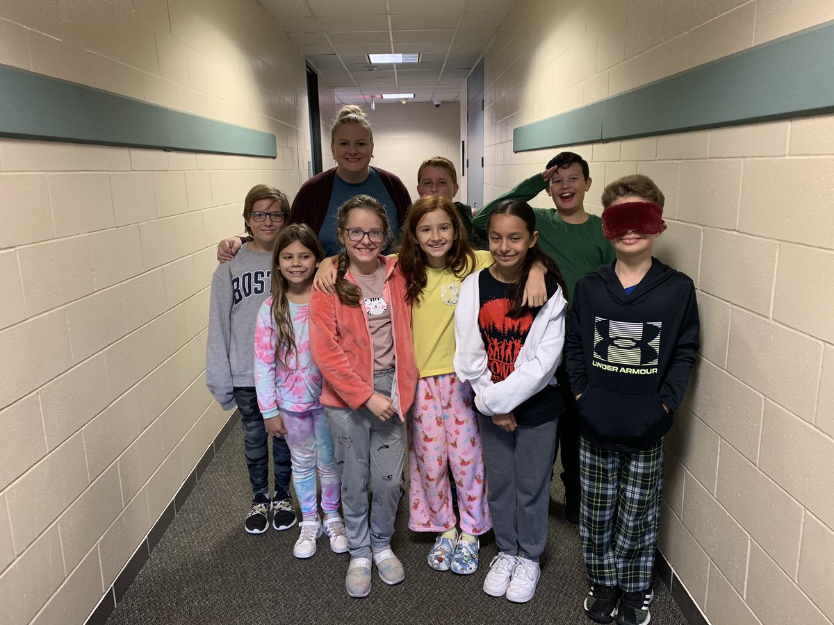 Our dreams are too big for drugs! <a href="/HumbleISD_HHE/">Hidden Hollow Elementary</a>