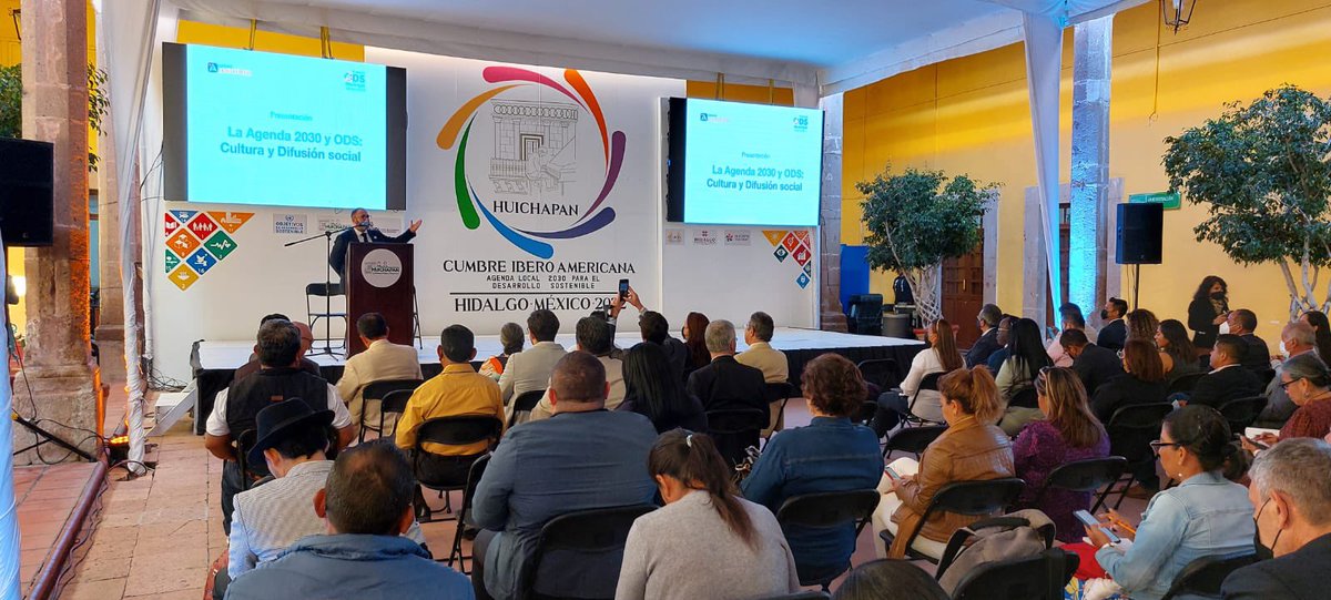 CMDMexico's tweet photo. Fernando Arnaiz (España) y José Luis Furlán (Argentina) abrieron la Cumbre Iberoamericana “La Agenda 2030 y los ODS” con sendas conferencias magistrales que dejaron honda huella entre los asistentes de veinte países. @CCFlacma @rubenricano https://t.co/8R2CnI9YoD