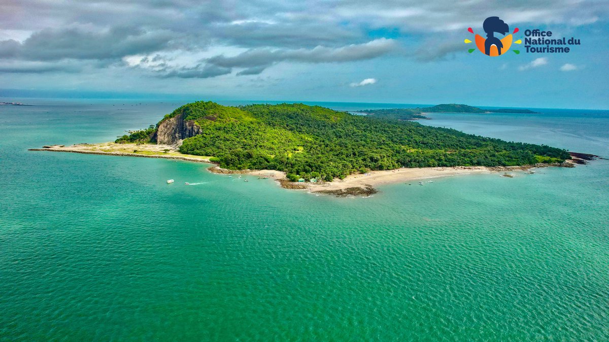 ExploreGuinee's tweet photo. [ Quizz 🌴🏝⛱🗺❗️]

Qui reconnaît ce bel endroit des îles de loos  ?
 
Suivez-nous également sur Instagram pour voir  nos activités sur nos stories et feed ⤵️
https://t.co/Goz1nbQwT1

#ONTGUINEE  #VisitGuinea #LaGuinéedesmerveilles #BrandingAfrica #ilesdeloos #kibaro https://t.co/FIBUguXkXp