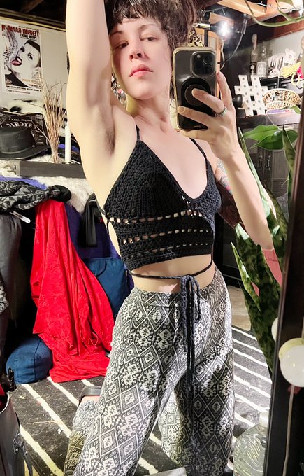 Hi. I&rsquo;m back. Now cancer free but with a side of autism. https://t.co/G304RsJzq2<a href="/tag/giants"class="tags"><span>#giants</span></a><a href="/tag/giantess"class="tags"><span>#giantess</span></a><a href="/tag/giant"class="tags"><span>#giant</span></a><a href="/tag/littlemen"class="tags"><span>#littlemen</span></a><a href="/tag/giantgirl"class="tags"><span>#giantgirl</span></a>