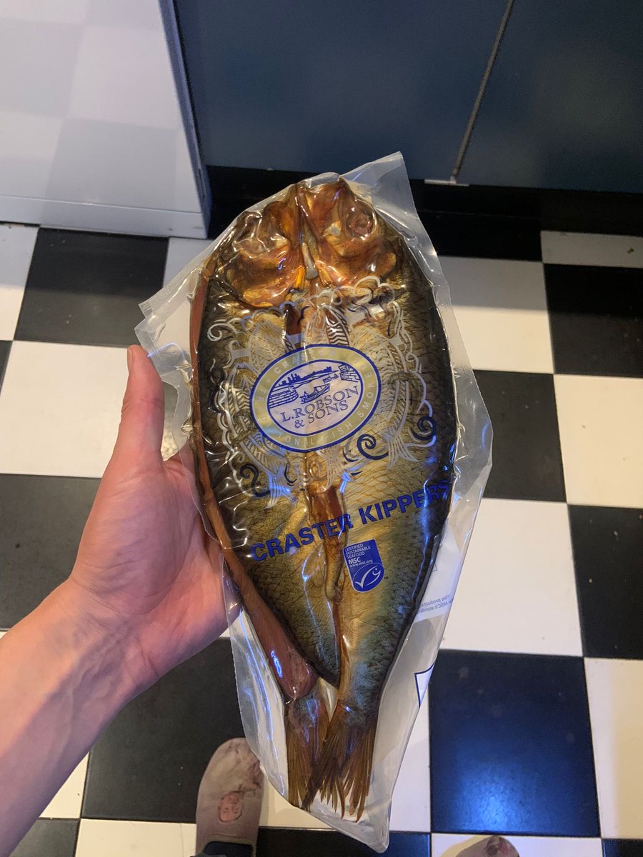 Sent my son some surprise ⁦<a href="/CrasterKippers/">L.Robson & Sons</a>⁩ in the post &amp; he didn’t know who they’d come from initially. Thought he’d got on the wrong side of someone #paranoia #sleepwith thefishes