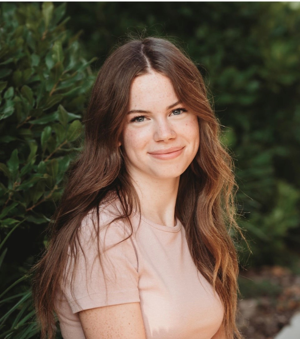 Meet our fall intern, Olivia Lindley! She is a member of the HHS Service Learning Program, Varsity Golf and Cheerleading, NHS, Hudson Community First, HUDDLE. Great to have Olivia part of our team!