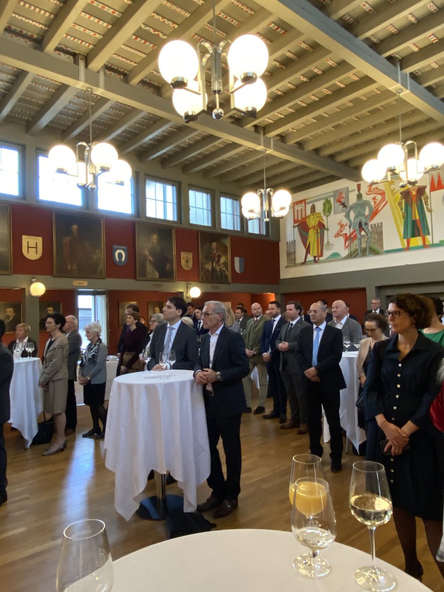 GeorgDiwald's tweet photo. Eine große Freude für mich, erstmals den 🇦🇹 Nationalfeiertag mit vielen Landsleuten und 🇱🇮 Freunden Österreichs in Vaduz feiern zu können. https://t.co/3YZ0oW9hKB