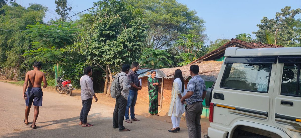 Visited Mukta pradhan of Gambhari with Aadhar team, PEO, &amp; Bsso to redress her grievance.