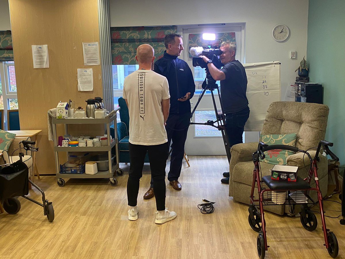 Chris Hull tweet media