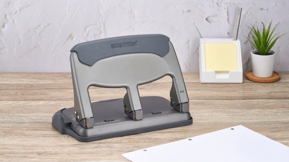 ❓ What is EZ Squeeze? It's our innovative technology that allows you to use 50% less force when hole punching or stapling! So many of our products incorporate this technology to make your life easy! #teacher #teachertwitter #classroomsupplies #officesupplies