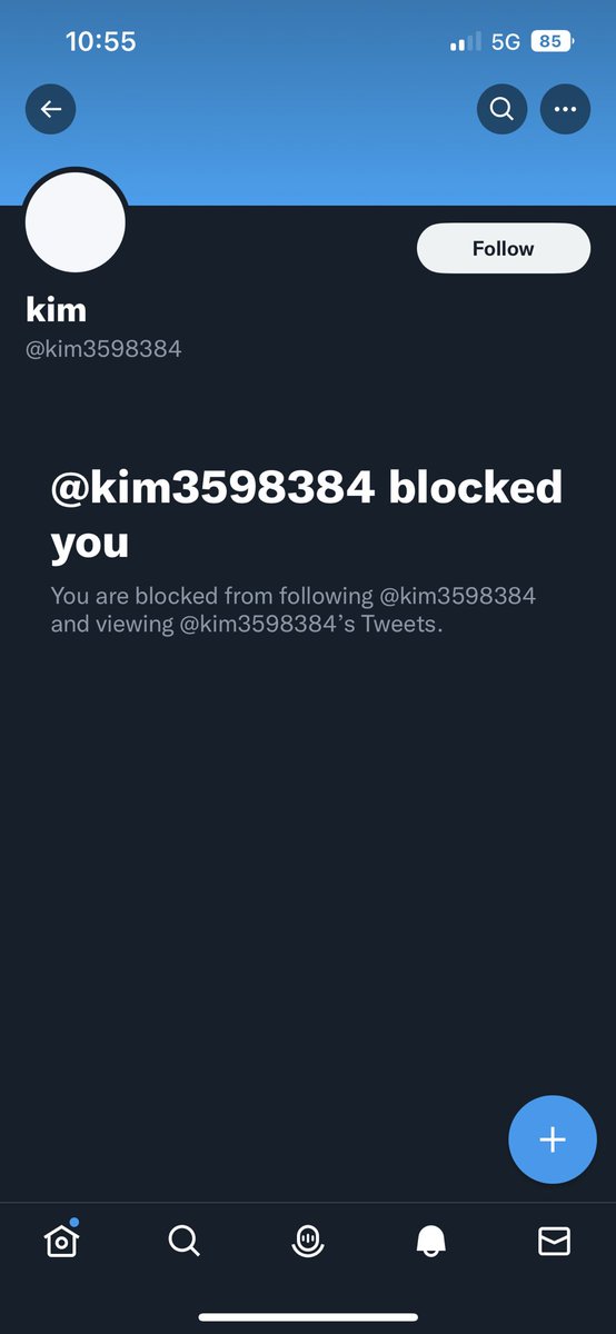We got a scammer who is hopping around scamming card people. Unfortunately he got me this morning as i was half awake and just clicked the paypal me link. Just a heads up everyone go and block his new @ (2nd picture) before he switches it again. Also congrats on the $23 Alex 😂