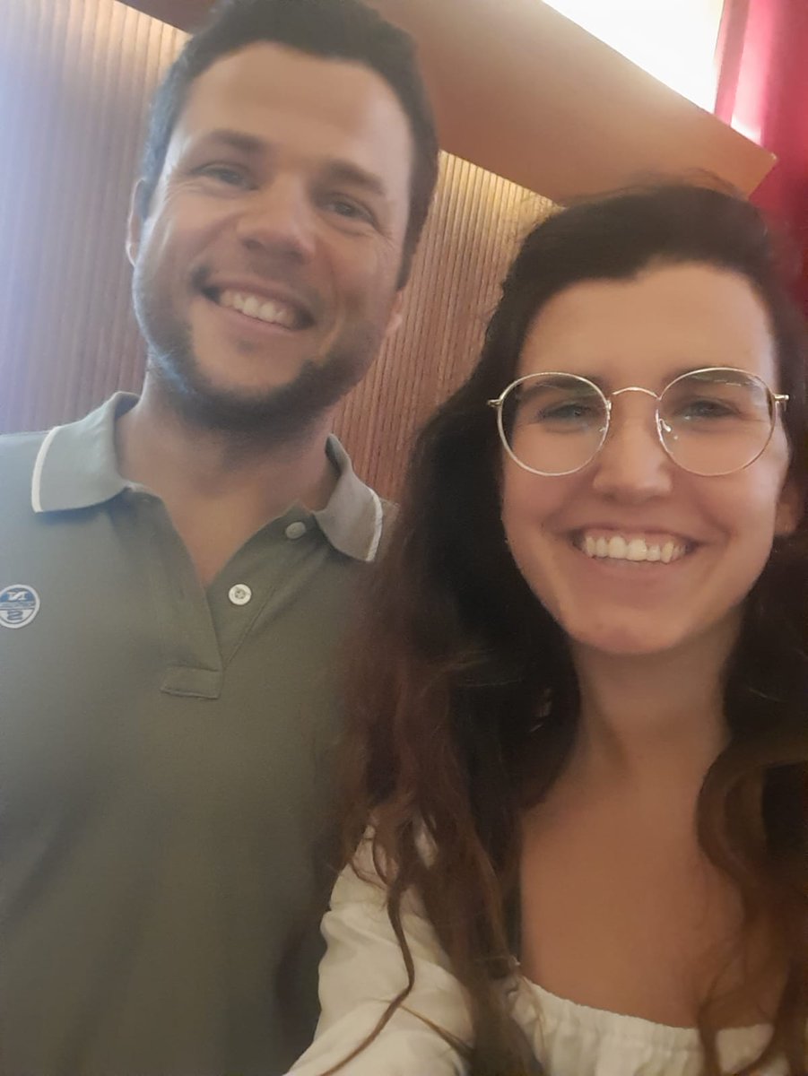 Murderbultos's tweet photo. @explorernacho Conociendo a las personas que me inspiraron a perseguir mis sueños! Gracias <3
"La mayor fuerza es la voluntad. Mueve montañas"
Vuelve pronto! https://t.co/deuaYyeK5z