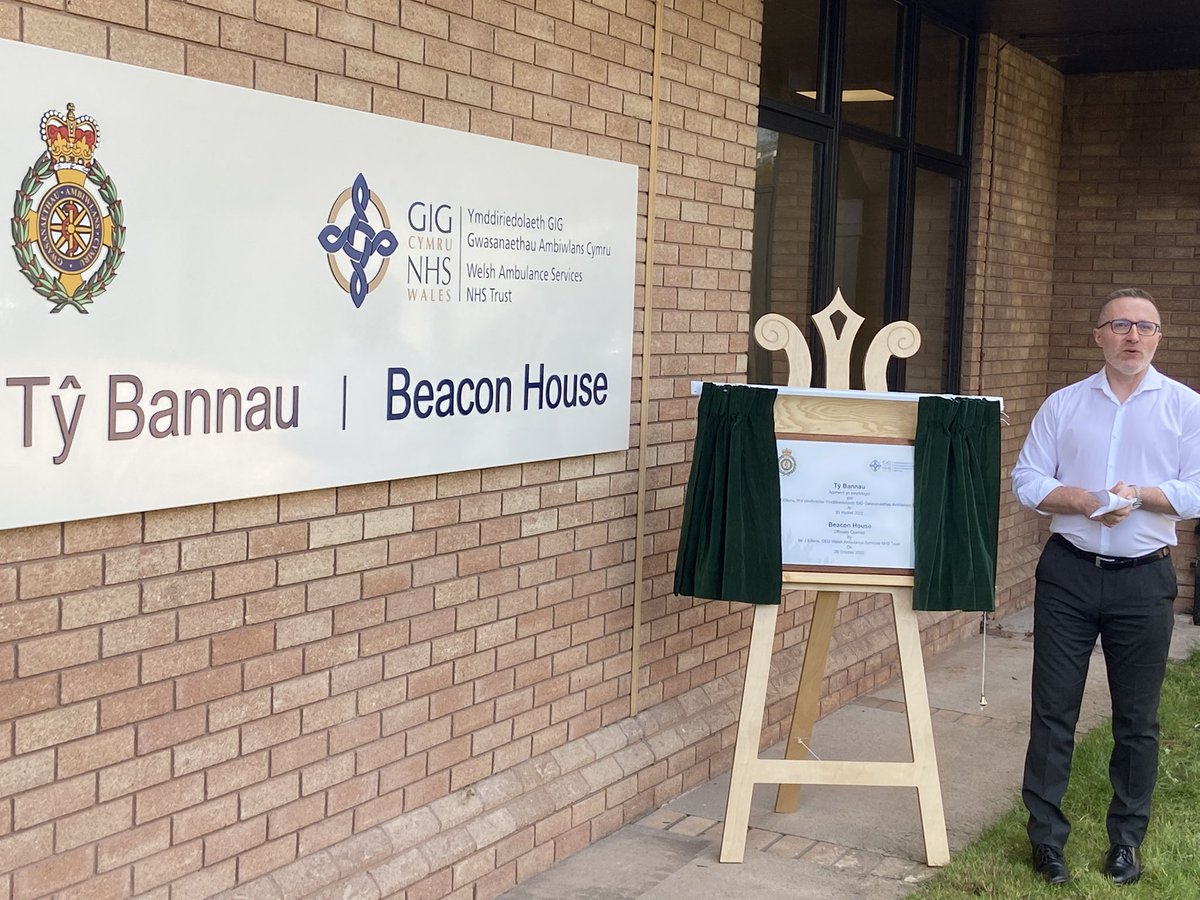 cturleywast's tweet photo. Great to have the official opening of our new Beacon House facility in Cwmbran today. Providing a fab multi use site for operational crews, corporate and admin colleagues and others. Fab work Richard D, @JoWilliamsWAST, Andrea D, Ian M and others. 👍 https://t.co/QNgbMm52zk