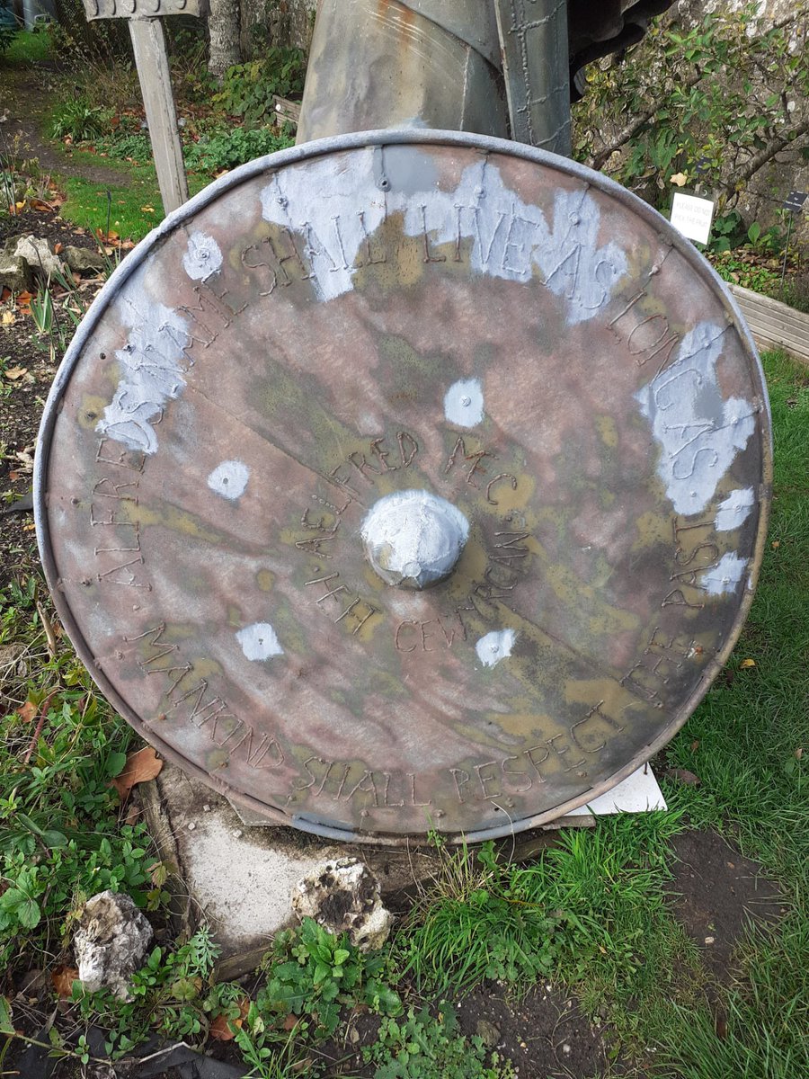 Alfred died on this day in 899. Our 2019 Shaftesbury Abbey project was carried out under his benevolent gaze - 'Alfreds name shall live as long as mankind respects the past' Hopefully it still lives!