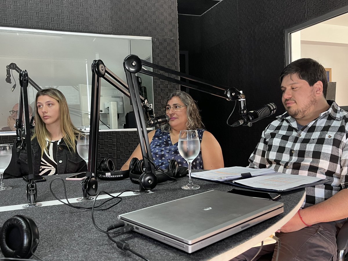 #Rompecabezas | Emitimos la entrevista realizada en #BuendíaFlorida al técnico en hemoterapia <a href="/EricAlarcon_/">Eʀɪᴄ Aʟᴀʀᴄóɴ</a>, a la dra. <a href="/Gabriel81996489/">Gabriela Rivas</a> y a la estudiante <a href="/Briigodan6/">Brii</a>. 

🖥️ TV Florida.