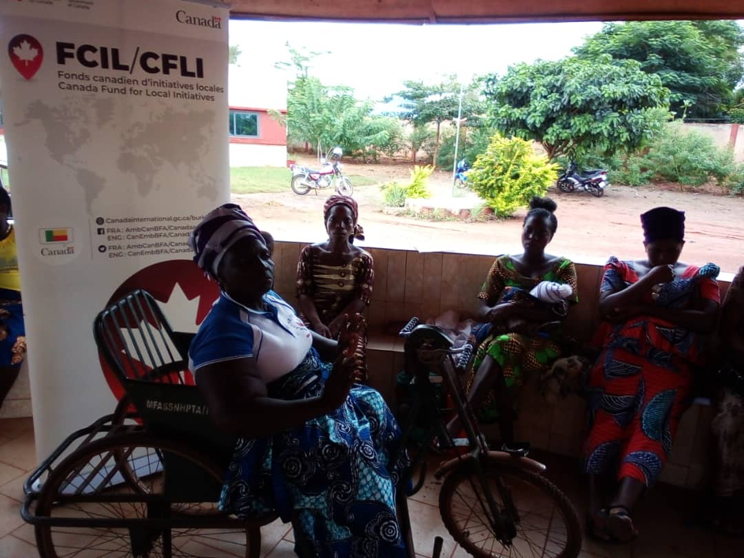 Dans les arrondissements de Toviklin Centre et Avédjin de la commune de Toviklin, se déroule la formation des 60 femmes et filles sur le code foncier domanial, l’égalité  entre femme-homme (EFH), le leadership féminin. <a href="/AMC_corporatif/">Affaires mondiales Canada</a> 
#FCIL#WiLDAFBénin