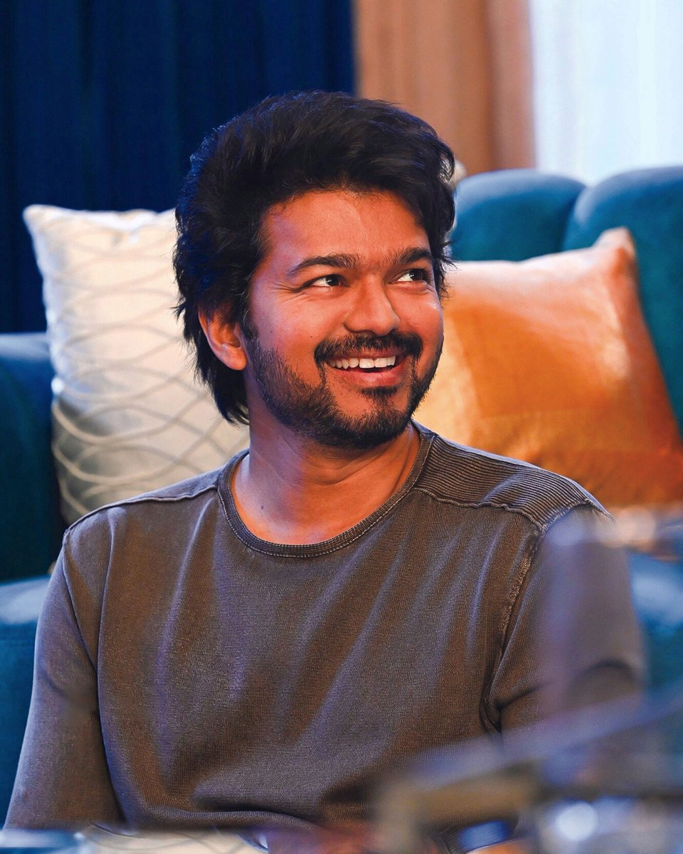 TVKVIJAY39's tweet photo. @Mithra_22 @actorvijay @itzmebenu @SudeepMithu @Theri__sandy @aadhinivjfan @ThalapathyESA @Director_JK @kathiresan1080 @robinthebadguy @Itz_MichaelVj Vaanga medam 😍 https://t.co/YHLV1ecBdd