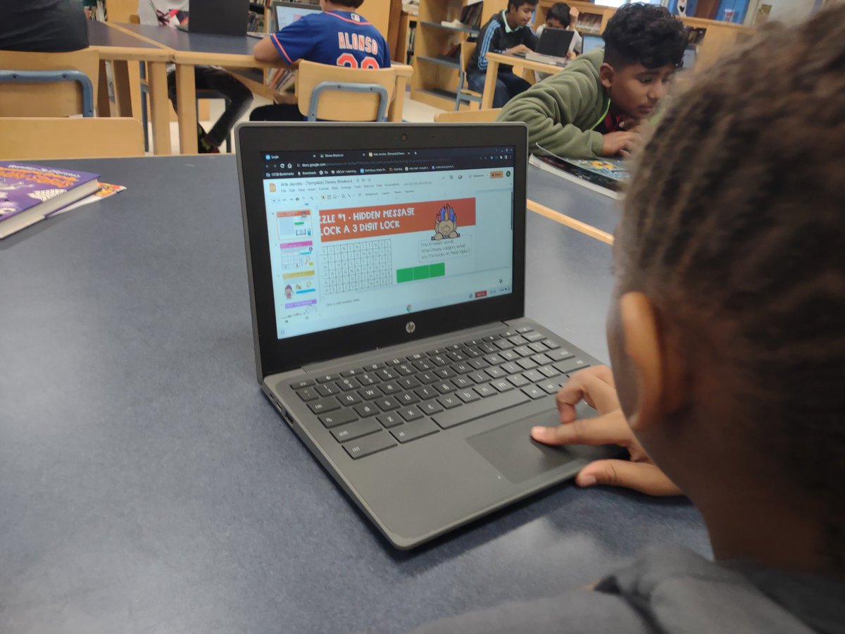 _victoriapappas's tweet photo. Shout out to @LibrarywithMrsD for completing FOUR of our online, asynchronous homegrown district-led technology PD courses. Here she is with fifth graders working on a Dewey Decimal Breakout activity. #Breakout #GoogleEDU #ConnetquotLeads @ConnetquotIT https://t.co/vUdB9p1L7e