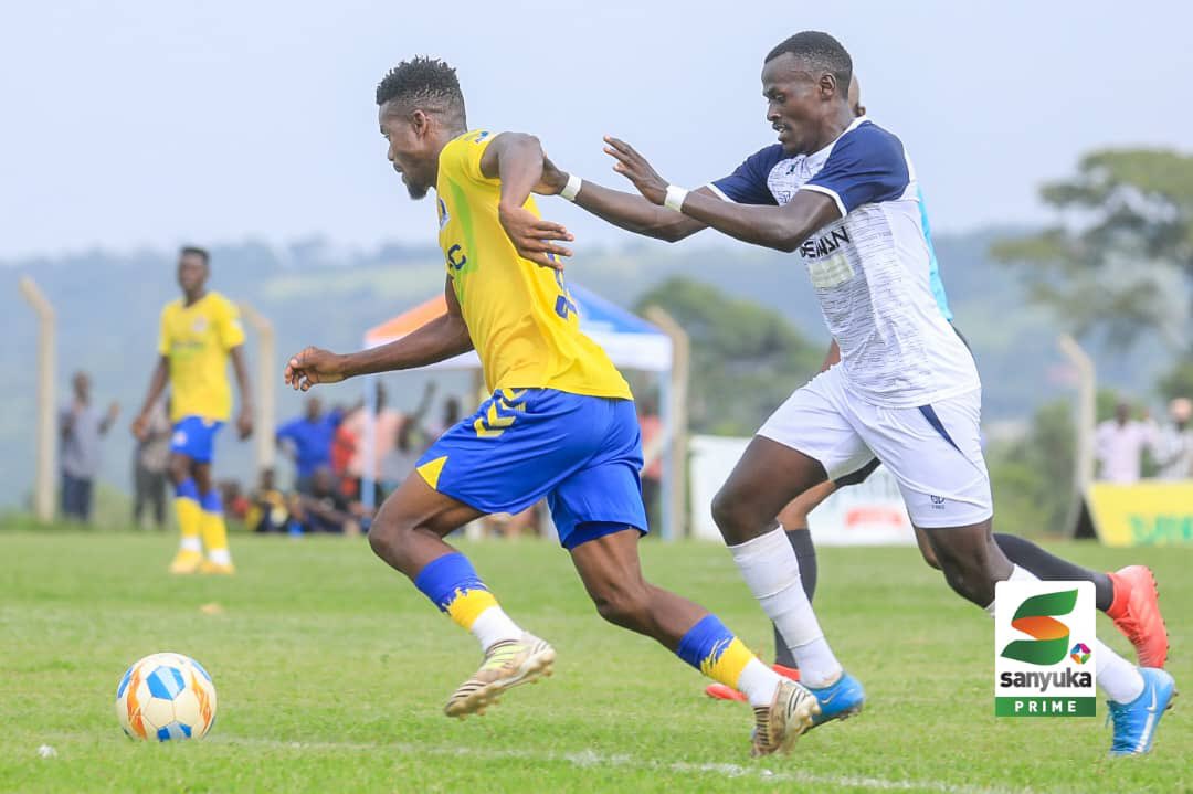 OdokonyeroJimm4's tweet photo. 𝐅𝐔𝐋𝐋-𝐓𝐈𝐌𝐄 | @URAFC_Official 𝟐-𝟐 @BrightStarsFC | 

Emmanuel Loki's late goal for Bright Stars earned them an away point as they came from two goals down. This is @BrightStarsFC's 5th draw of the season. 

📸 [ @sanyukaprime]
#StarTimesUPL | #MatchdayFive | #URASBS https://t.co/1mvqO2im65