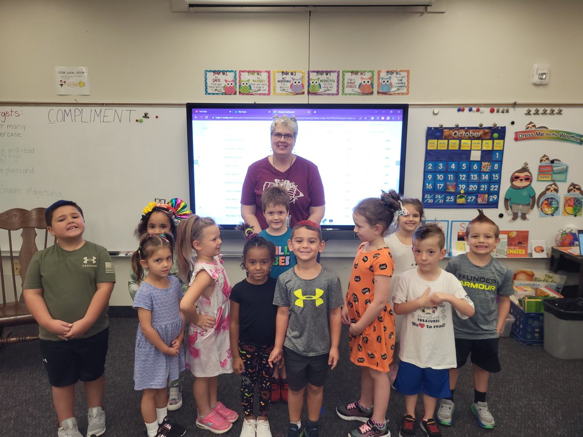 kjoy1542's tweet photo. Crazy hair day.  Red ribbon week.  #celebratelps @CitrusSchools https://t.co/OYLiR3EEnS