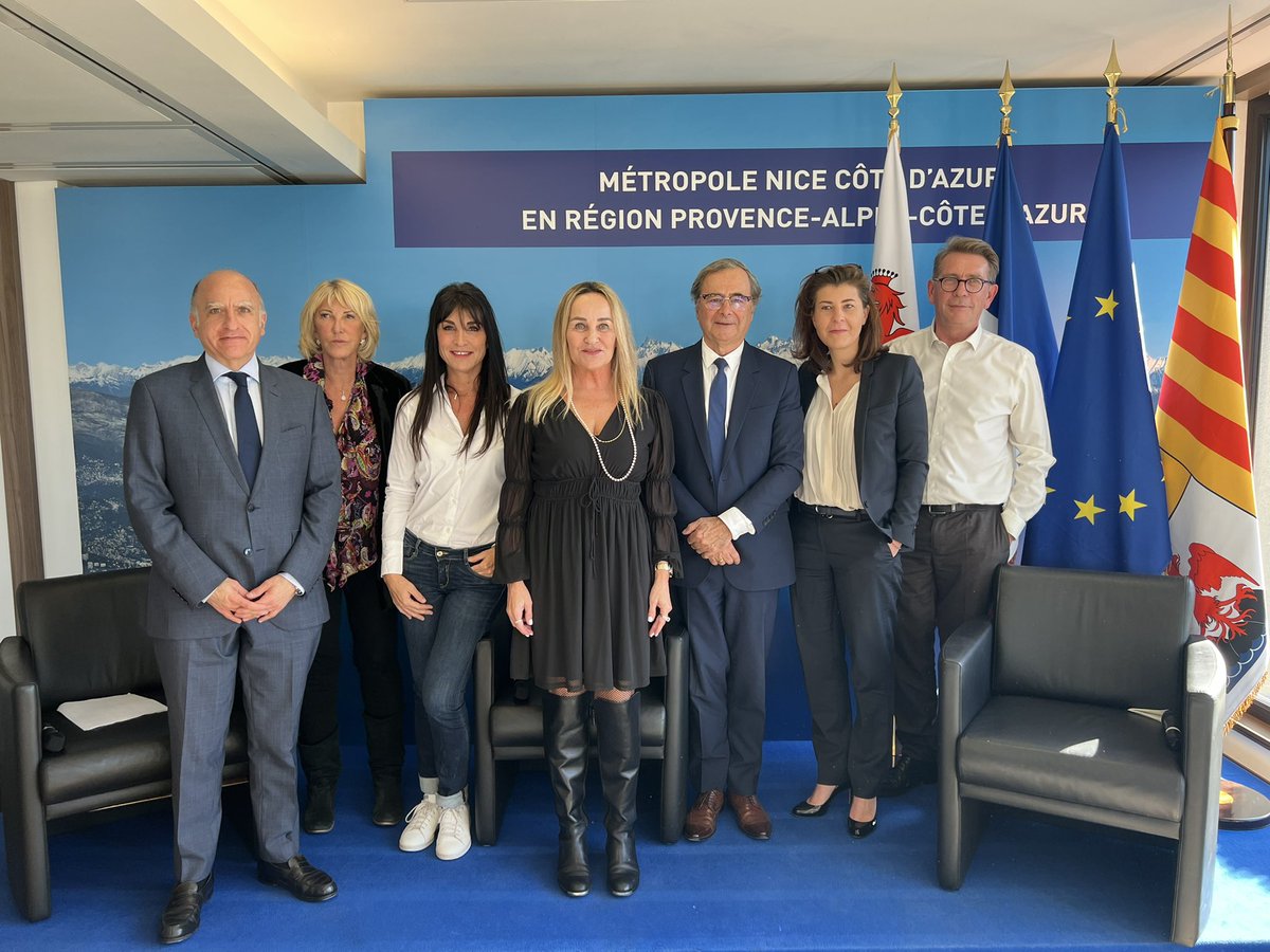 VirginieAtlan's tweet photo. Merci à vous tous pour la qualité de nos échanges dédiés à l’engagement aux #valeurs #RSE 
@jacquesrichier @paulinecaillat @Layticiaudibert @GroupeColas @Rallye_Gazelles @gazelbigboss @MetropoleNCA @MaRegionSud #avencod #Laurentdelannoy #RSE #engagement #valeurs #territoire #Ste https://t.co/WxKXjF3Vf8