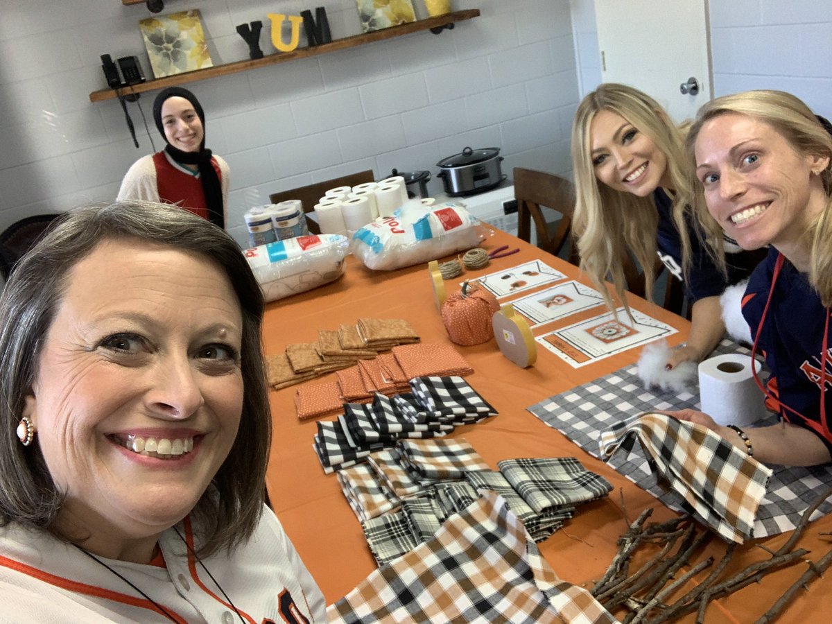 Jacquie Graves tweet media