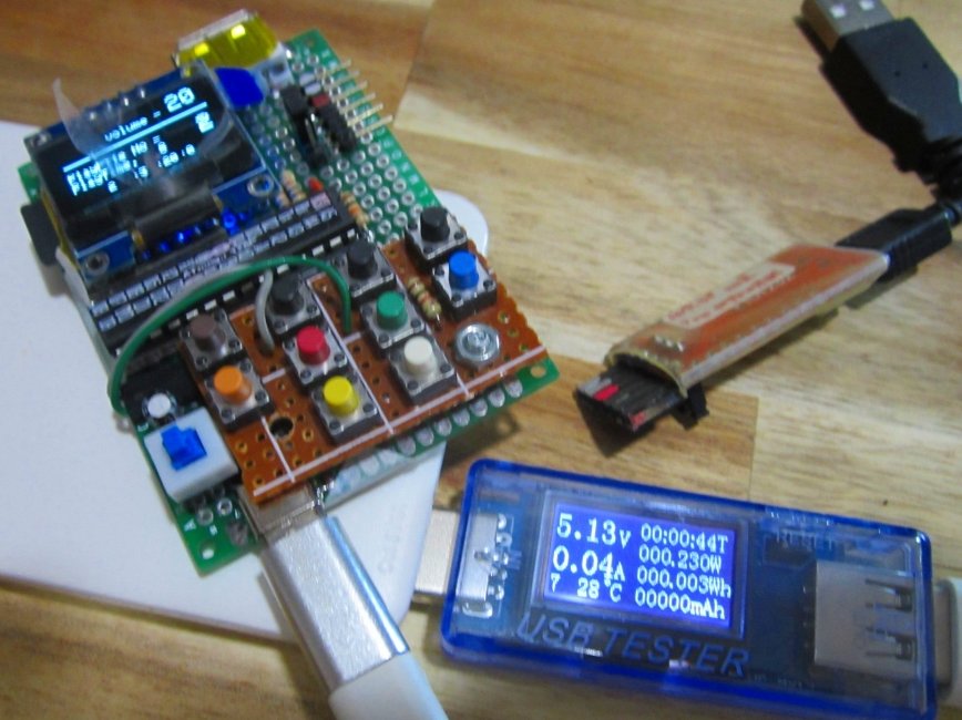 saiki0011's tweet image. #MP3Player 2台目を
思いつきでブレットボード電源と
#FTDI で各自3.3vで動かしてみました
起動して最初の音楽の
触り3秒で再起動を繰り返します
FTDIはともかくブレボ電源は
 AMS1117で800mmAはあるし
動作電流は0.04Aなので問題ないはずなのですが😓

#DFPlayerMini #電子工作 #ATmega328p #Arduino