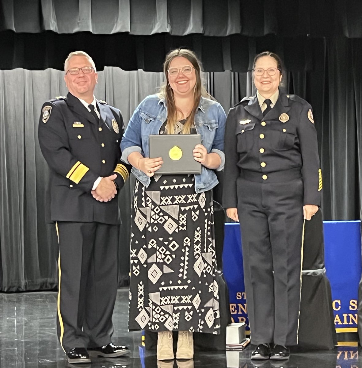 LOPolice's tweet photo. Congratulations to all the graduates of #DPSST Basic Telecommunicator Class 131 last week. We are especially proud to recognize and introduce our very own graduate and one of our newest Dispatchers, Jen Dicus. Great job and welcome to the 9-1-1 community, Jen! #LOCOM https://t.co/90jIsxHN1S
